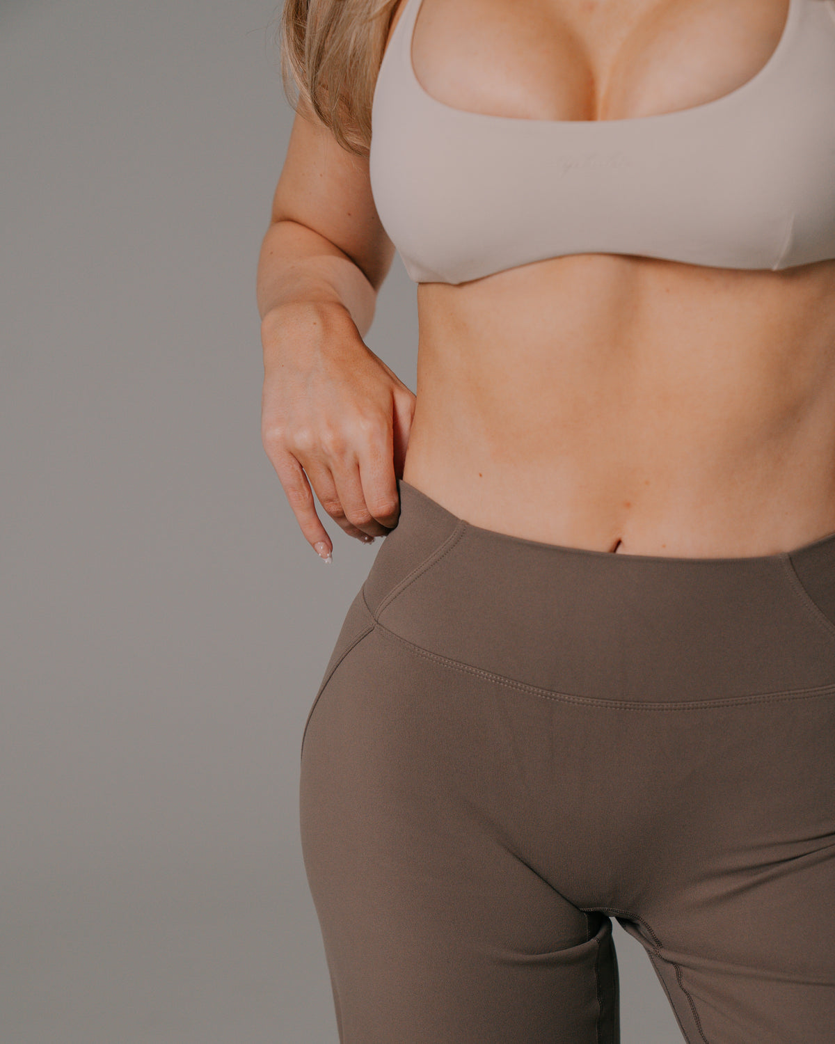 Aura Wide Leg Pant - Wheat product media