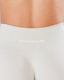 Pump Mid Rise Short - Wheat