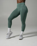 Pump Mid Rise Legging - Juniper Green