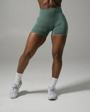 Pump Mid Rise Short - Juniper Green