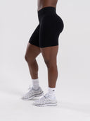 Pump Mid Rise Biker Short - Black