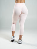 Aura Ultra-High Rise Capri - Ballet Pink