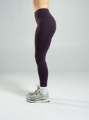 Aura Ultra-High Rise Legging - Black Garnet