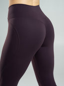Aura Ultra-High Rise Legging - Black Garnet